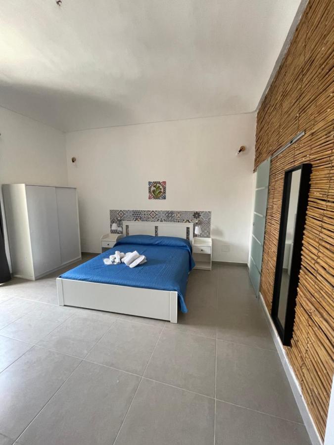 Hercules Suites Noto Exterior photo